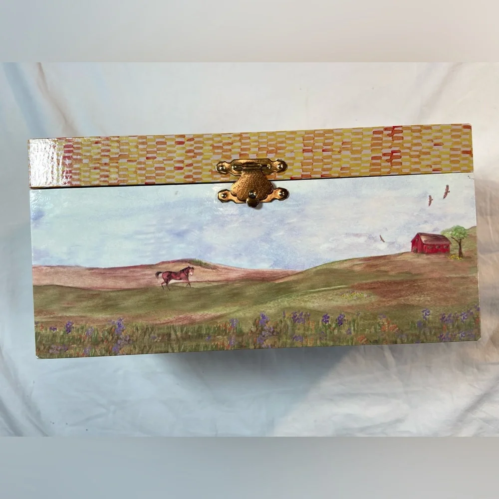 Wooden Painted Keepsake Box Horse Theme Mare and Foal Includes Mirror‎